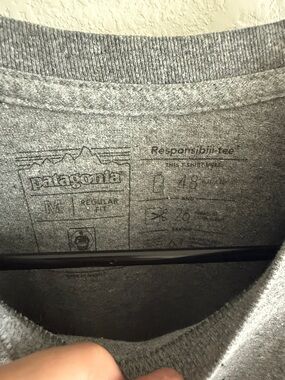 5 for $10 Mens Patagonia size medium Short Sleeve Cotton Tee